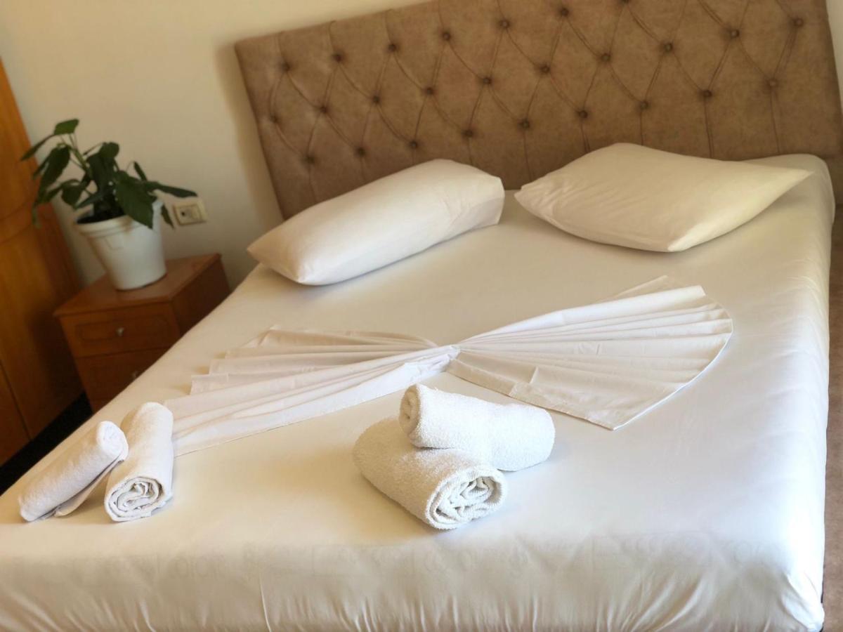 Enia'S Room Sarandë Eksteriør bilde